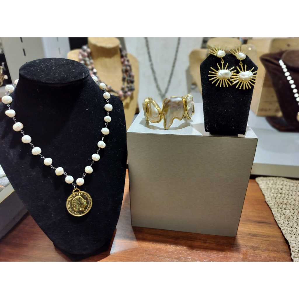 Jewelry made by Oneida Moss NeatsUniques