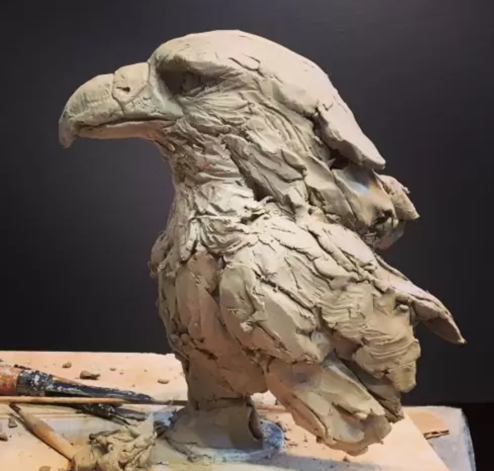 Bird sculpture by Kim Bernadas