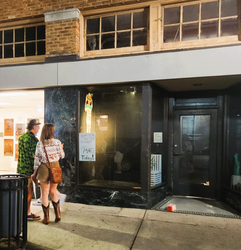 patrons viewing empty Members Mini MAC