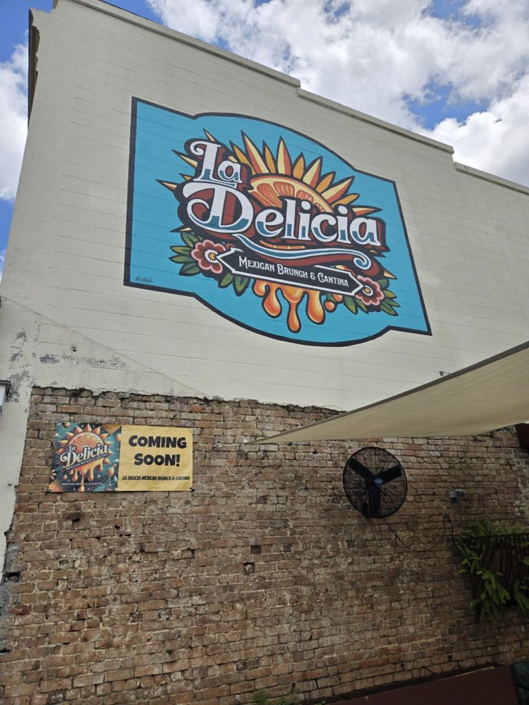 La Delicia mural by New Hand Signs